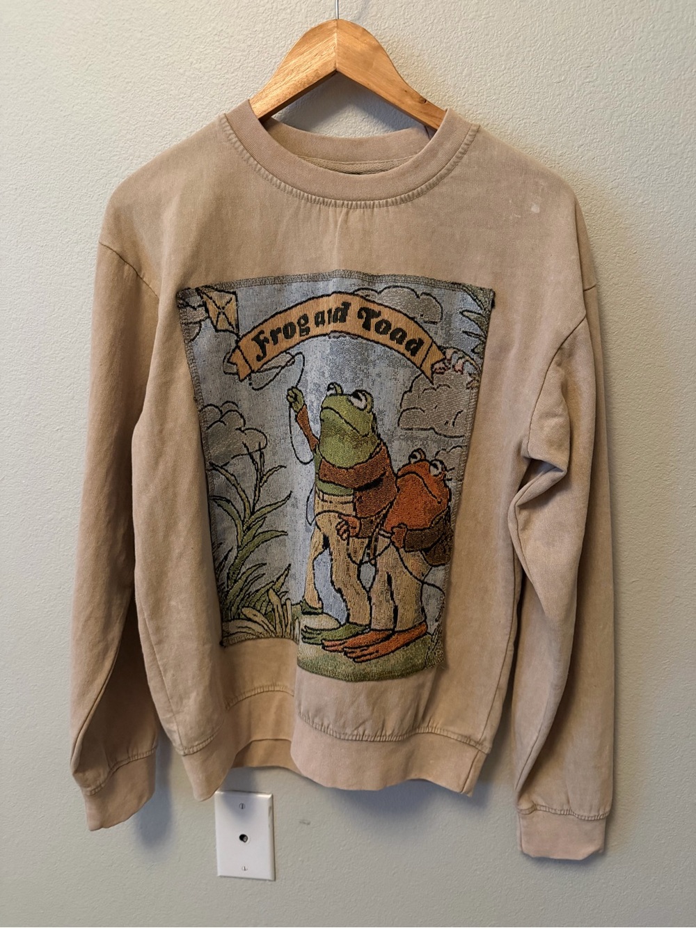 Frog and Toad Tapestry Patch Crewneck Sweatshirt Tan Size Small